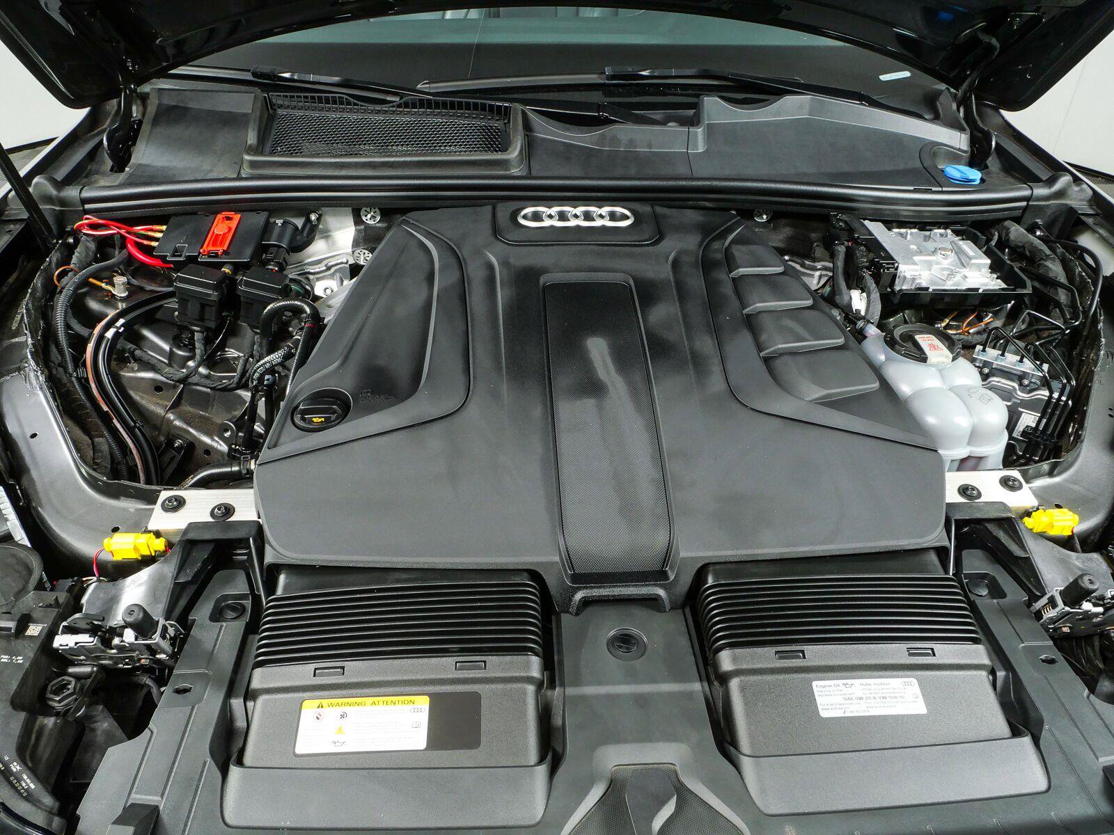 Used 2023 Audi Q7 2.0T Premium Plus w/ Premium Plus Package AWD/4WD image 39