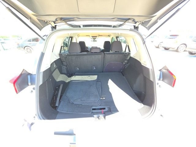 Used 2023 Nissan Rogue SV image 26