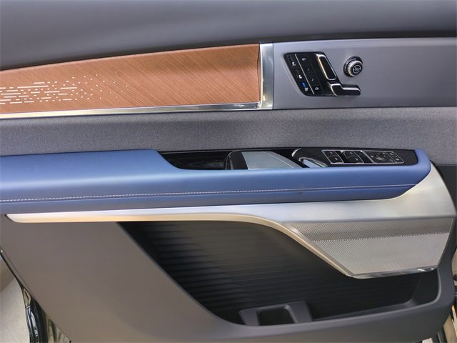 New 2026 Cadillac Vistiq Premium Luxury image 11