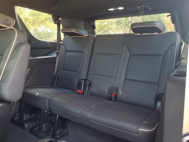 New 2026 GMC Yukon Elevation w/ Elevation Premium Package AWD/4WD image 11