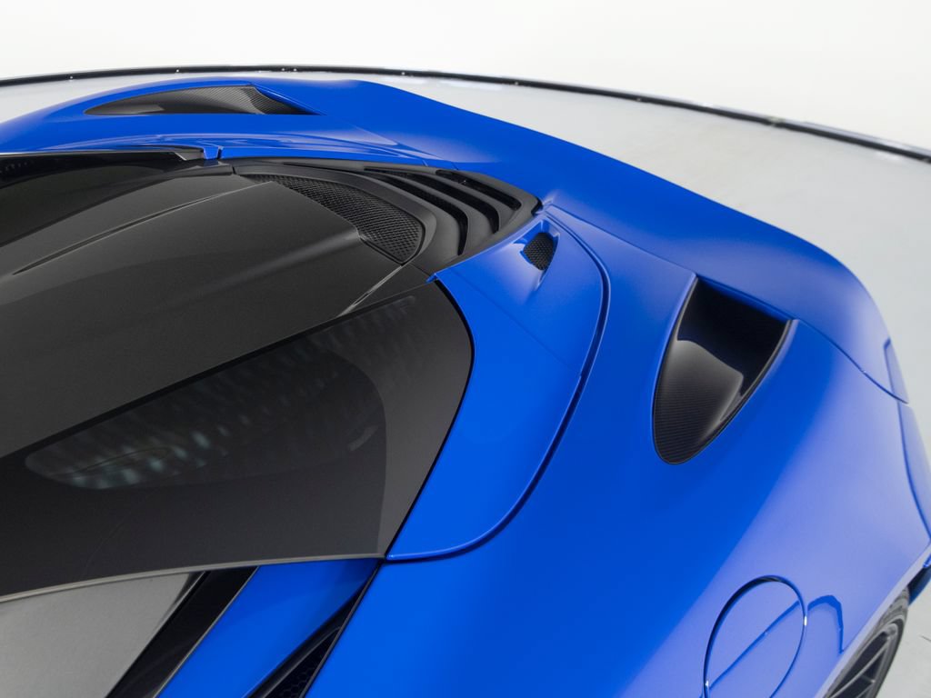 Used 2020 McLaren 720S Spider RWD image 37
