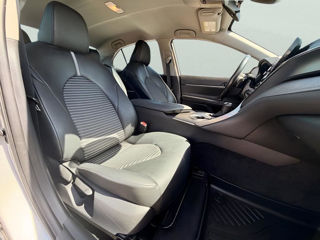 Used 2022 Toyota Camry SE image 15