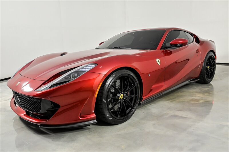 Used 2020 Ferrari 812 Superfast RWD image 7