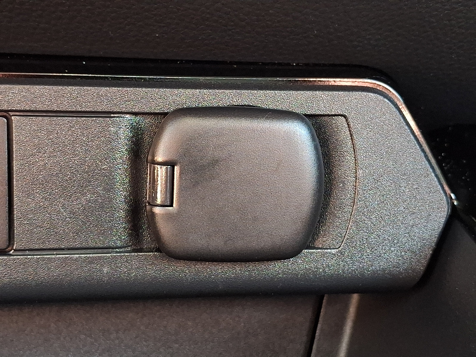 Used 2024 Toyota Prius Prime FWD image 23