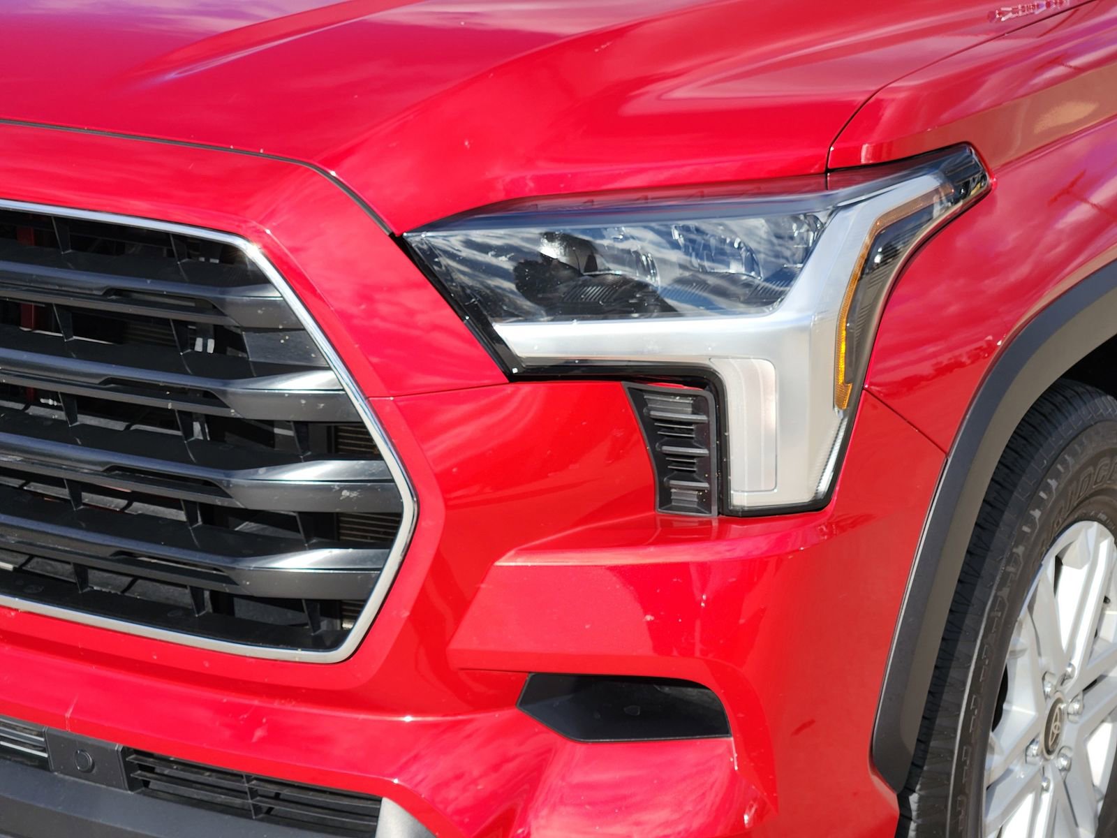 Used 2024 Toyota Sequoia SR5 w/ SR5 Premium Package image 11