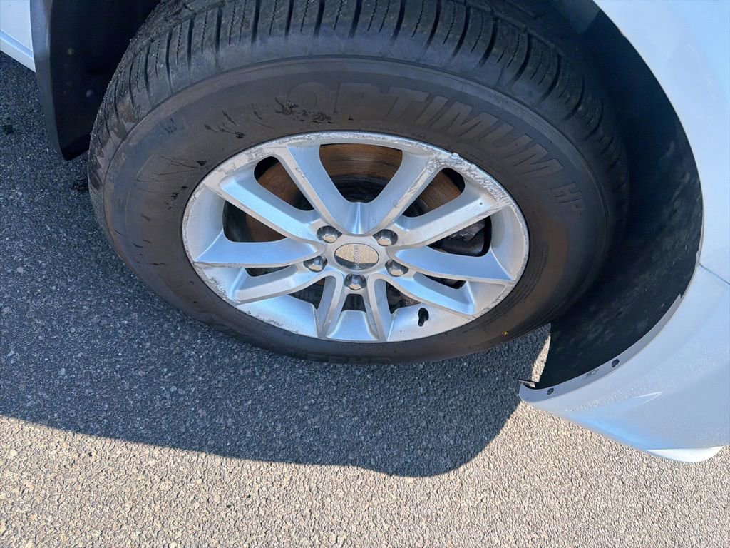 Used 2019 Dodge Grand Caravan SE w/ Mopar Premium Addition Group image 9