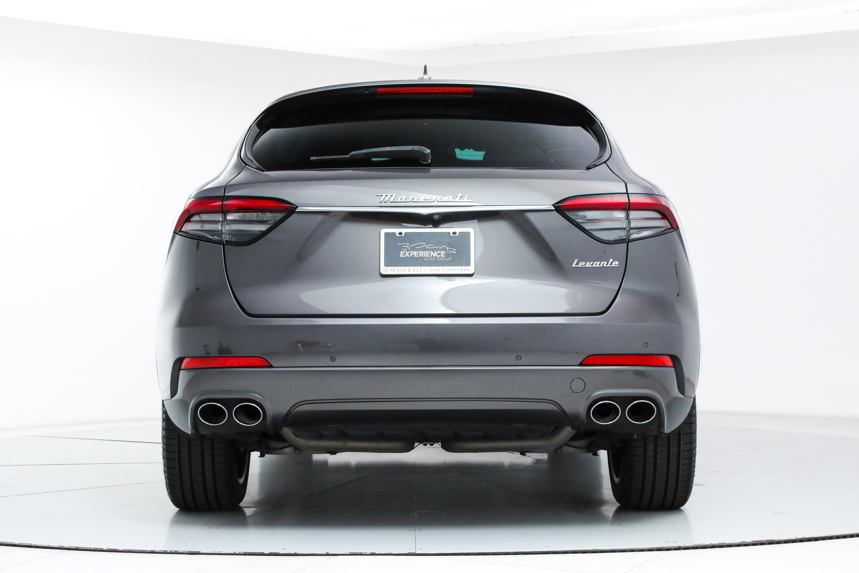 Certified 2023 Maserati Levante GT image 4