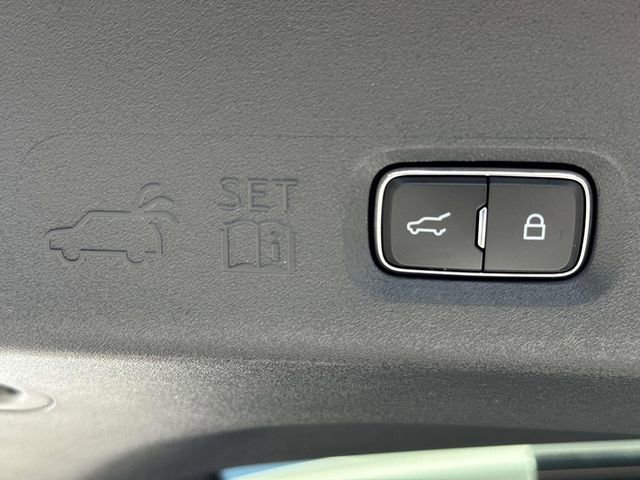 New 2026 Ford Expedition Max Platinum w/ Stealth Appearance Package image 16