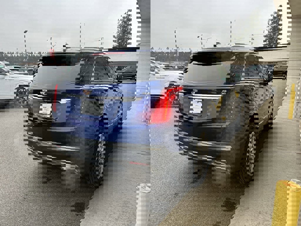 Certified 2023 Cadillac XT5 Premium Luxury image 4