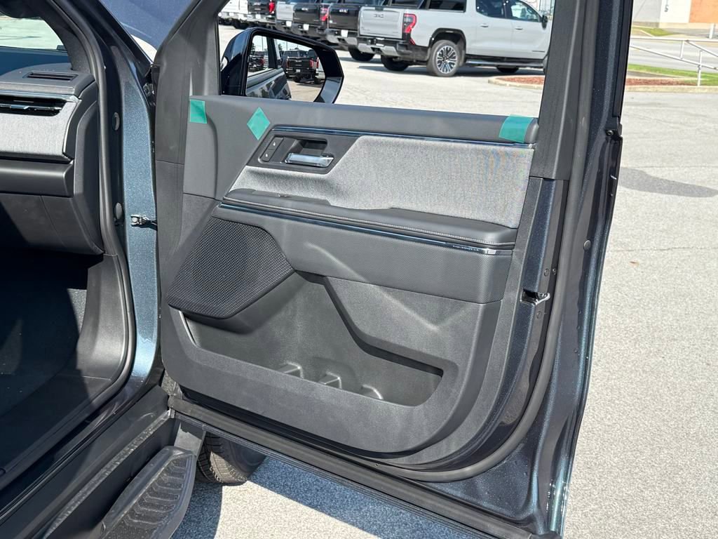 New 2026 GMC Sierra EV Elevation image 25