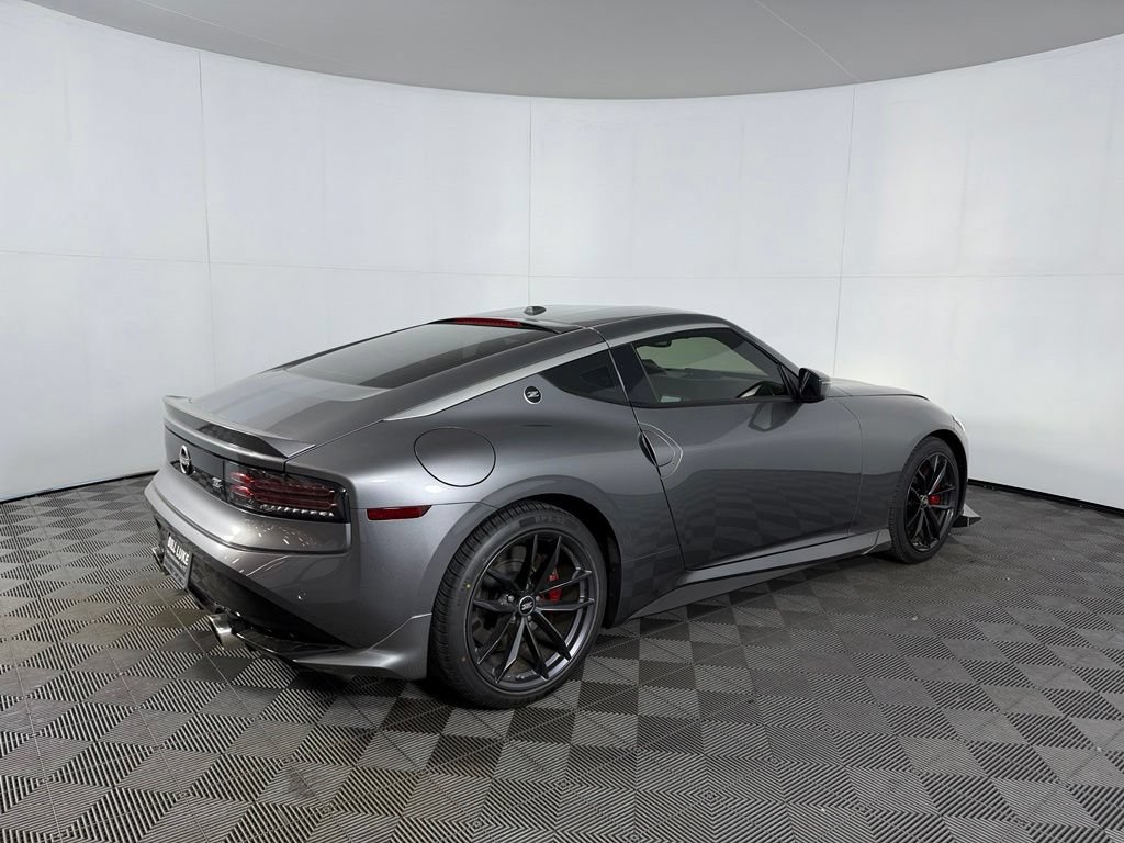 Used 2024 Nissan Z Performance w/ Floor Mat Package RWD image 7