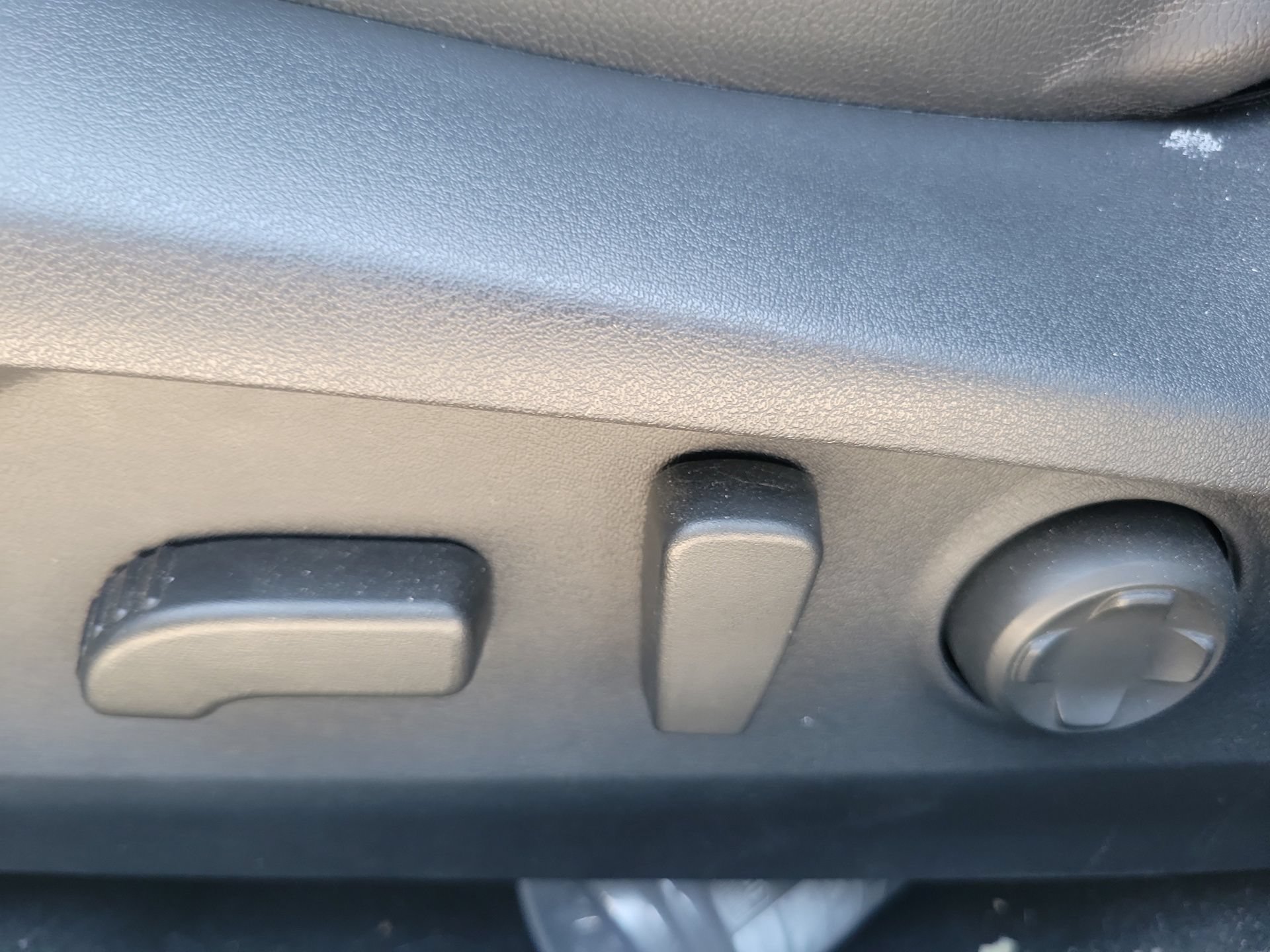 Used 2024 Subaru Outback Limited AWD/4WD image 15