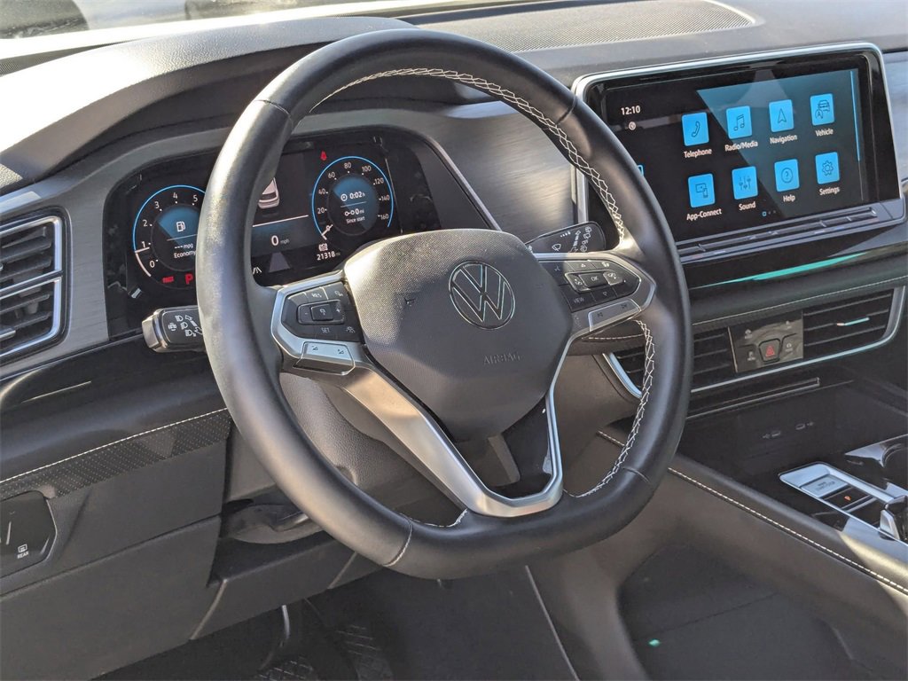 Used 2025 Volkswagen Atlas Cross Sport SE image 15