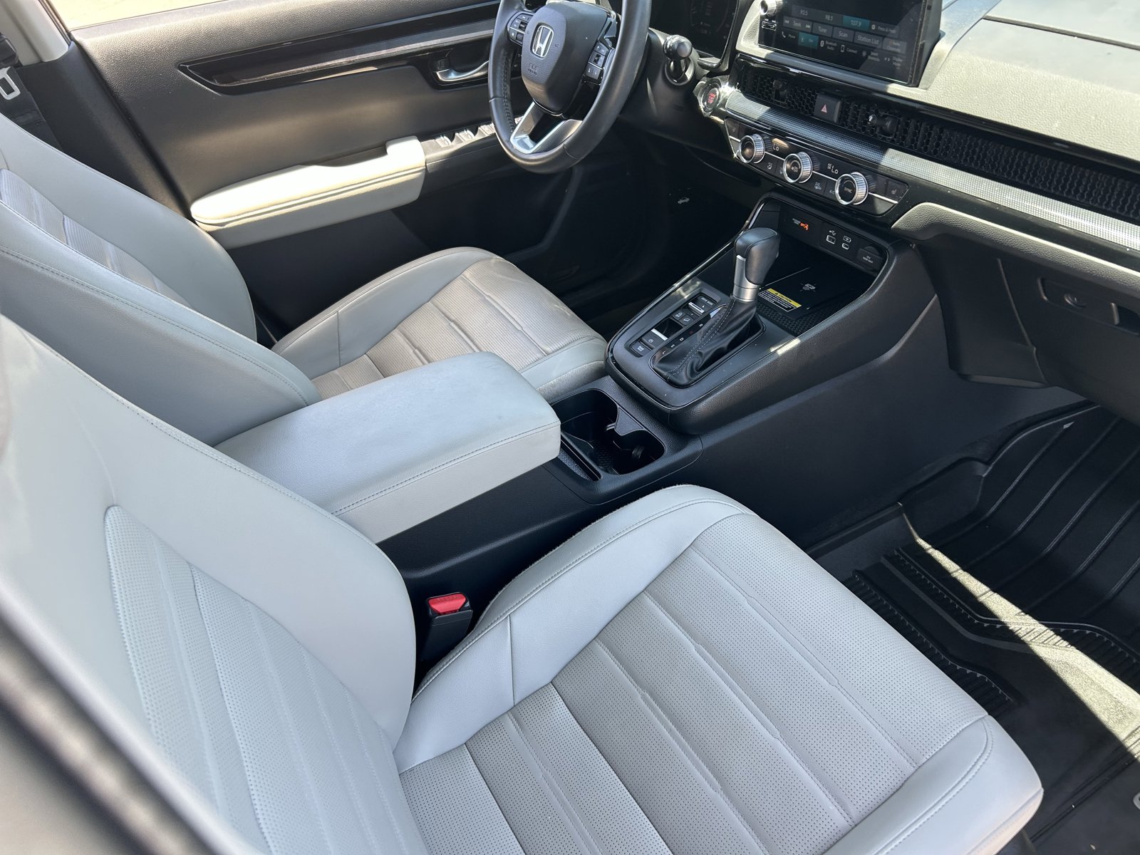 Used 2024 Honda CR-V EX-L image 13