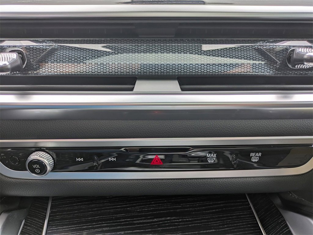 New 2026 BMW X6 xDrive40i image 26