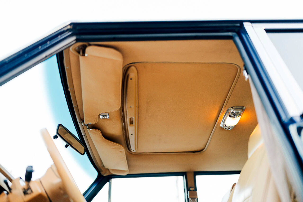 Used 1987 Jeep Grand Wagoneer image 91