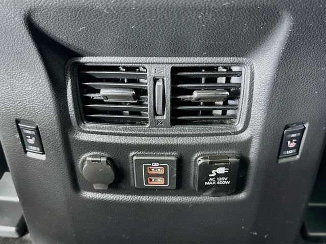 Used 2024 Nissan Titan PRO-4X w/ Pro-4x Convenience Package AWD/4WD image 32