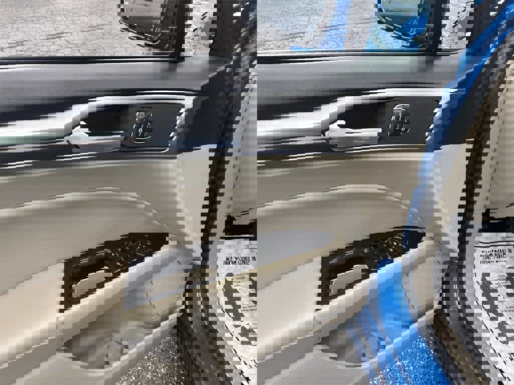 Used 2019 Ford Fusion SEL image 29