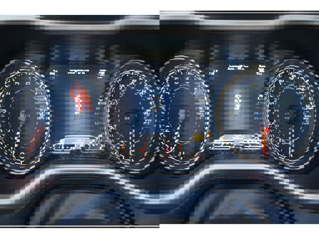 Used 2016 Jeep Cherokee Limited w/ Luxury Group image 18