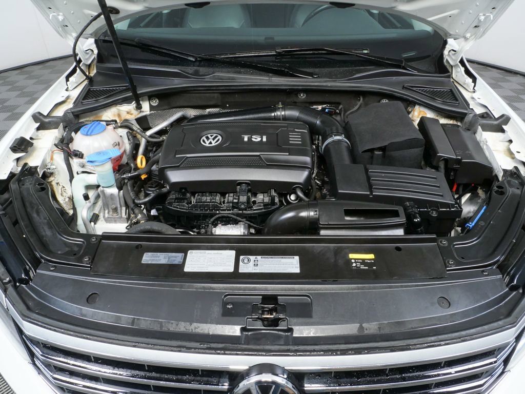 Used 2016 Volkswagen Passat 1.8T SE image 32