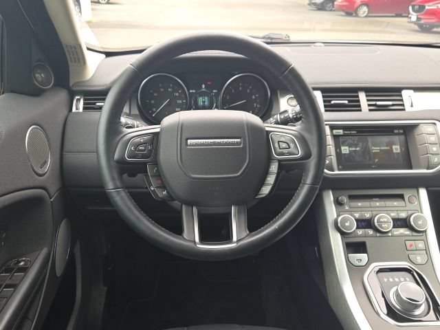 Used 2016 Land Rover Range Rover Evoque SE AWD/4WD image 2