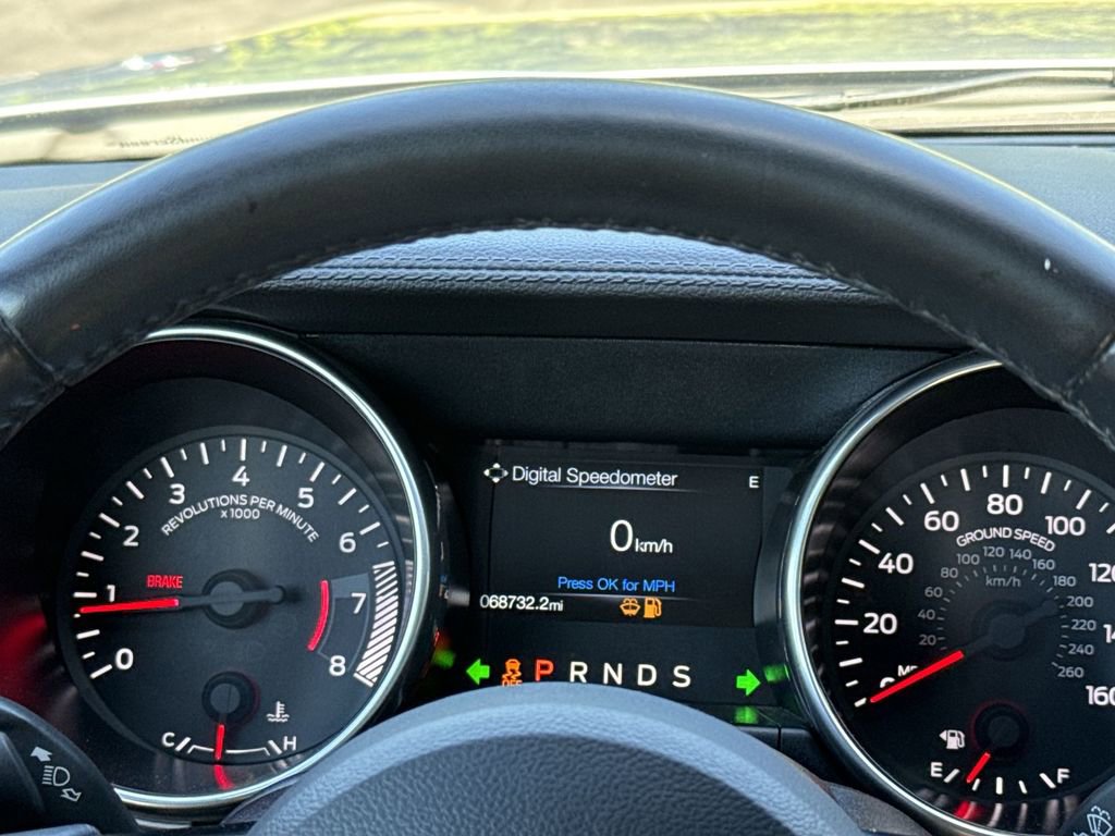 Used 2019 Ford Mustang Premium RWD image 10