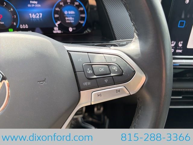 Used 2024 Volkswagen Atlas Cross Sport SEL Premium R-Line AWD/4WD image 17
