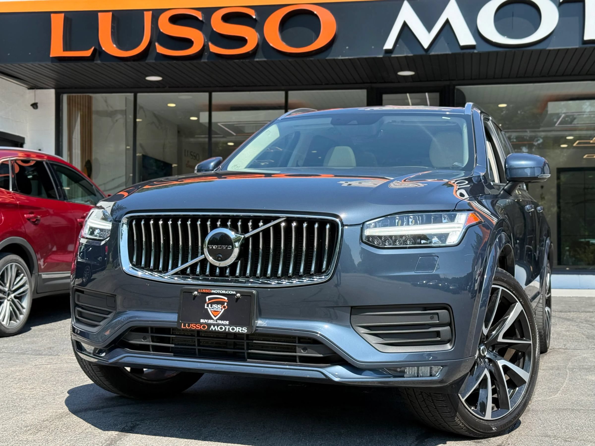 Used 2022 Volvo XC90 T6 Momentum w/ Advanced Package
