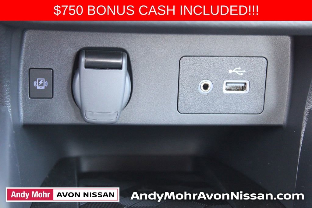 New 2025 Nissan Versa SV w/ Trunk Package image 23