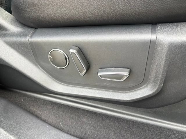 Used 2019 Ford F250 Lariat w/ Lariat Ultimate Package AWD/4WD image 34