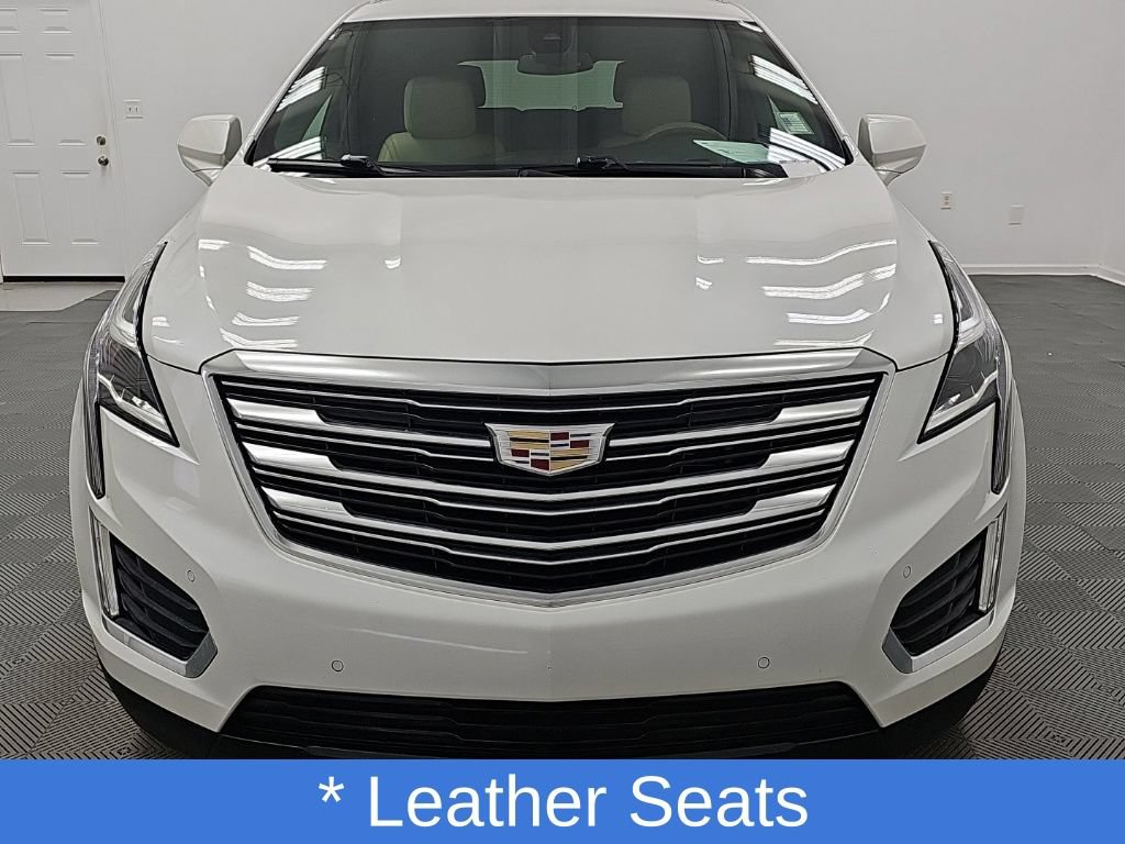 Used 2019 Cadillac XT5 Premium Luxury FWD image 4