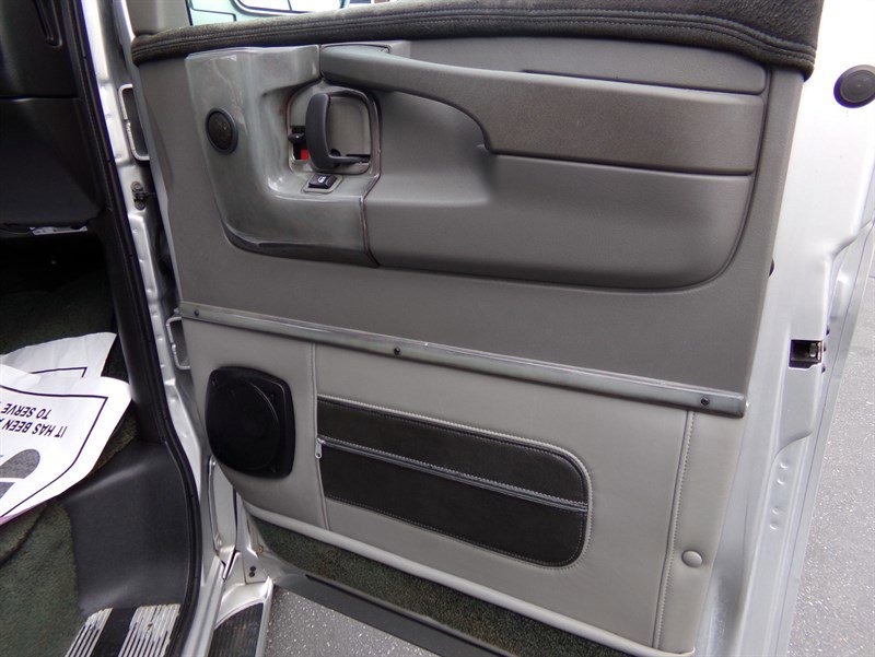 Used 2013 GMC Savana 2500 Extended image 74