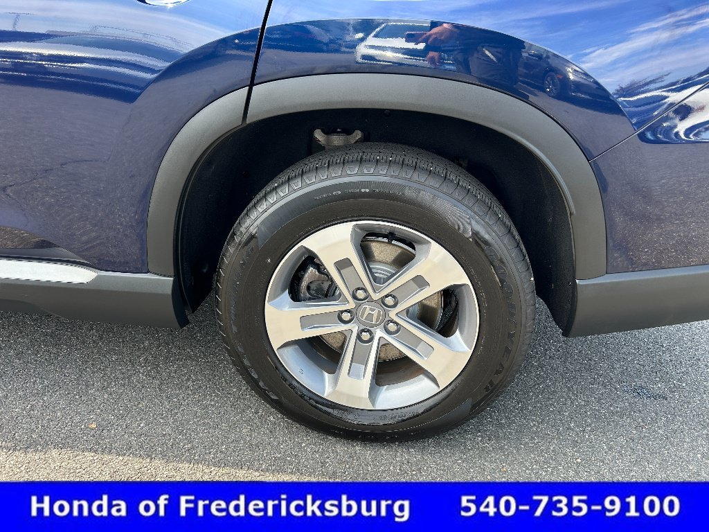 Used 2025 Honda Pilot EX-L image 35