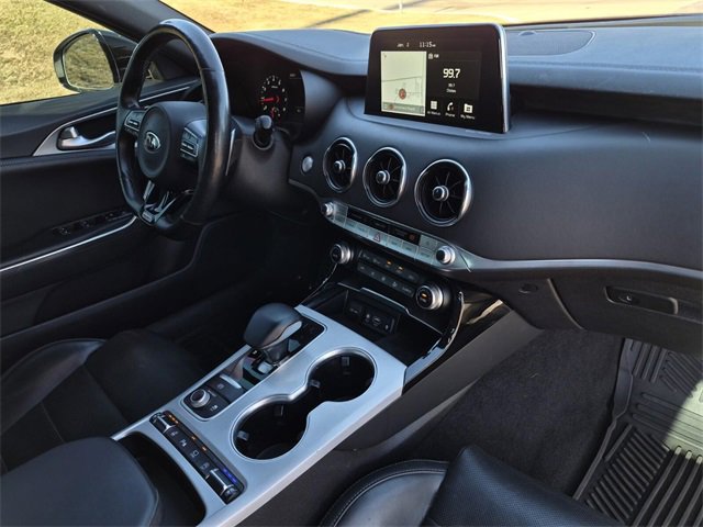 Used 2021 Kia Stinger GT2 image 13