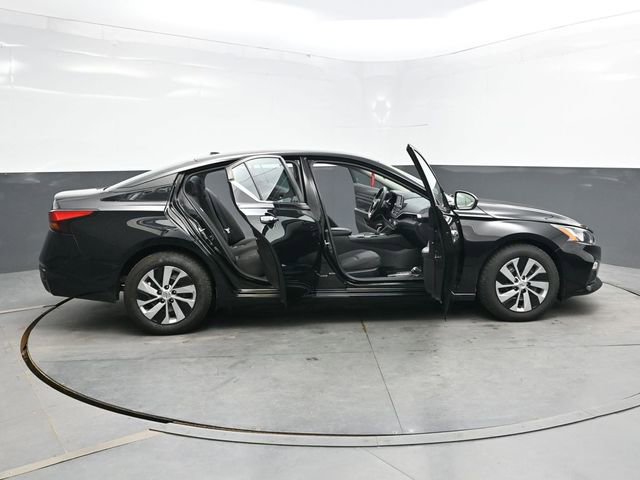 Used 2020 Nissan Altima 2.5 S FWD image 44