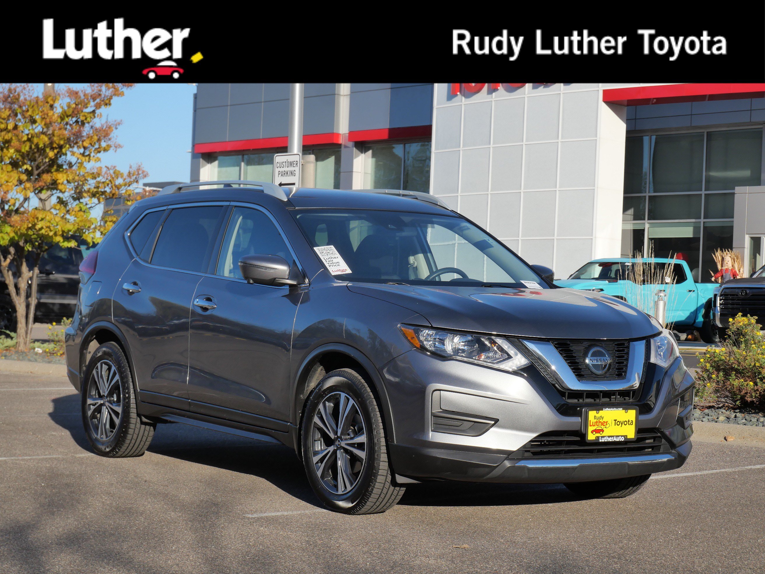 Used 2020 Nissan Rogue SV w/ Premium Package