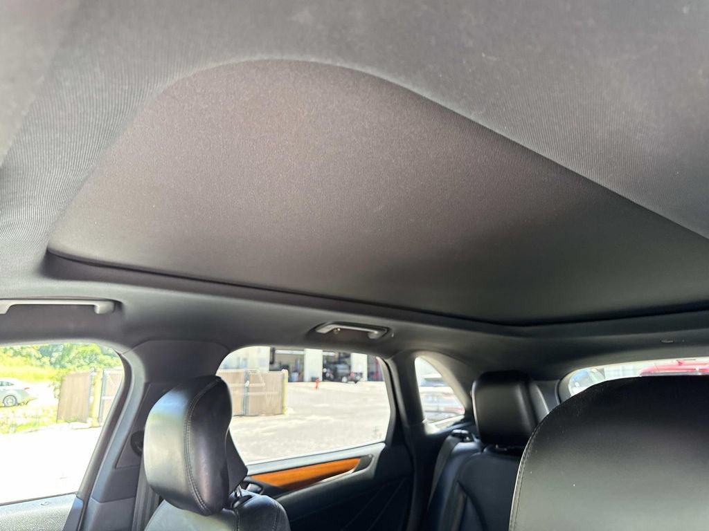 Used 2019 Lincoln MKC Reserve FWD image 32