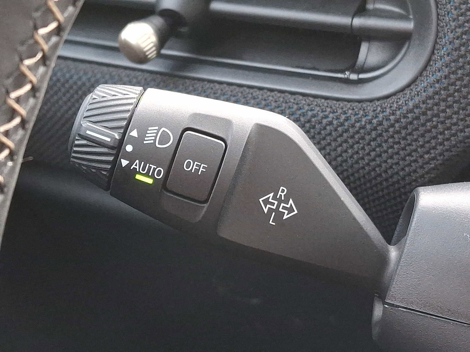 Certified 2025 MINI Cooper S image 19