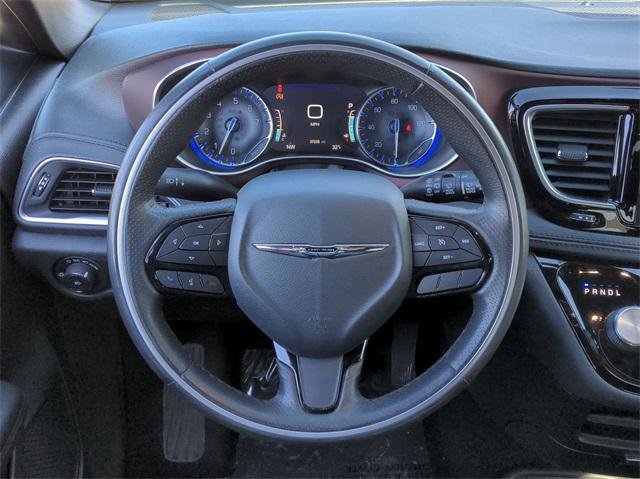 Certified 2020 Chrysler Pacifica Limited FWD image 25