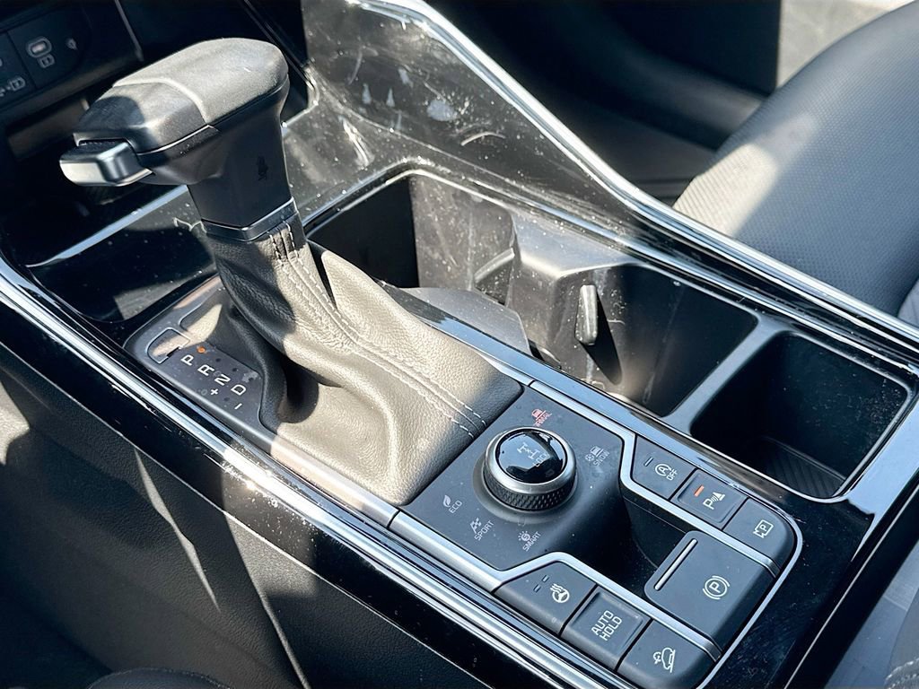 Certified 2025 Kia Sorento SX Prestige AWD/4WD image 20