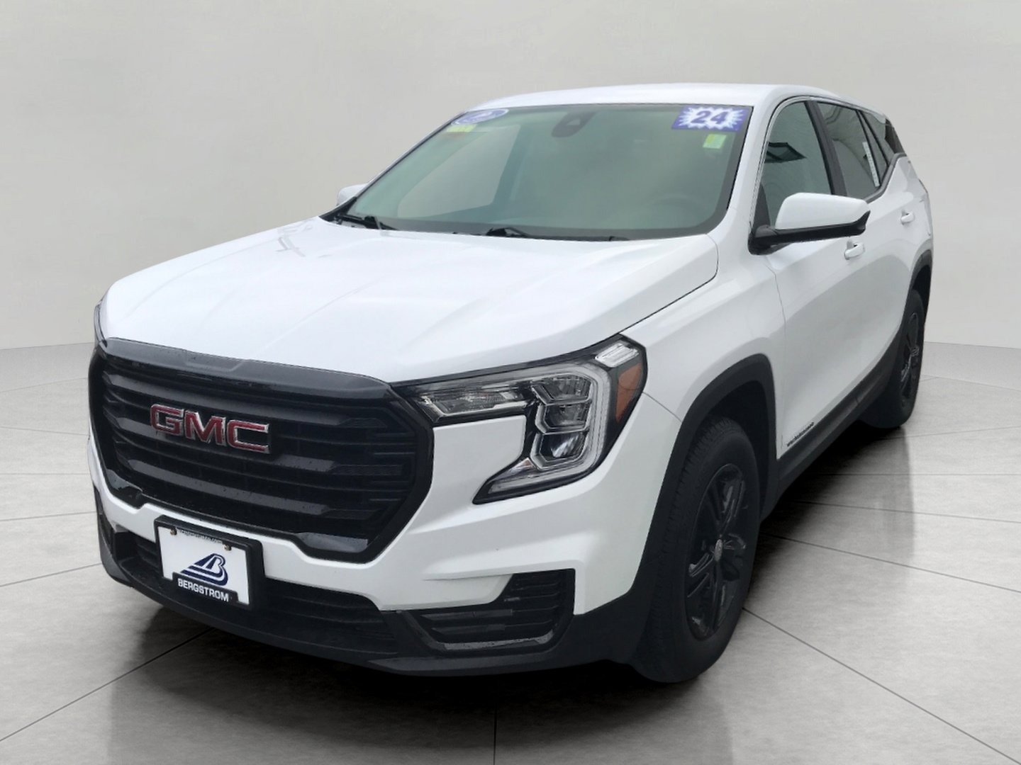 Used 2024 GMC Terrain SLE image 12