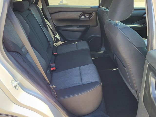 Used 2025 Nissan Rogue SV image 27