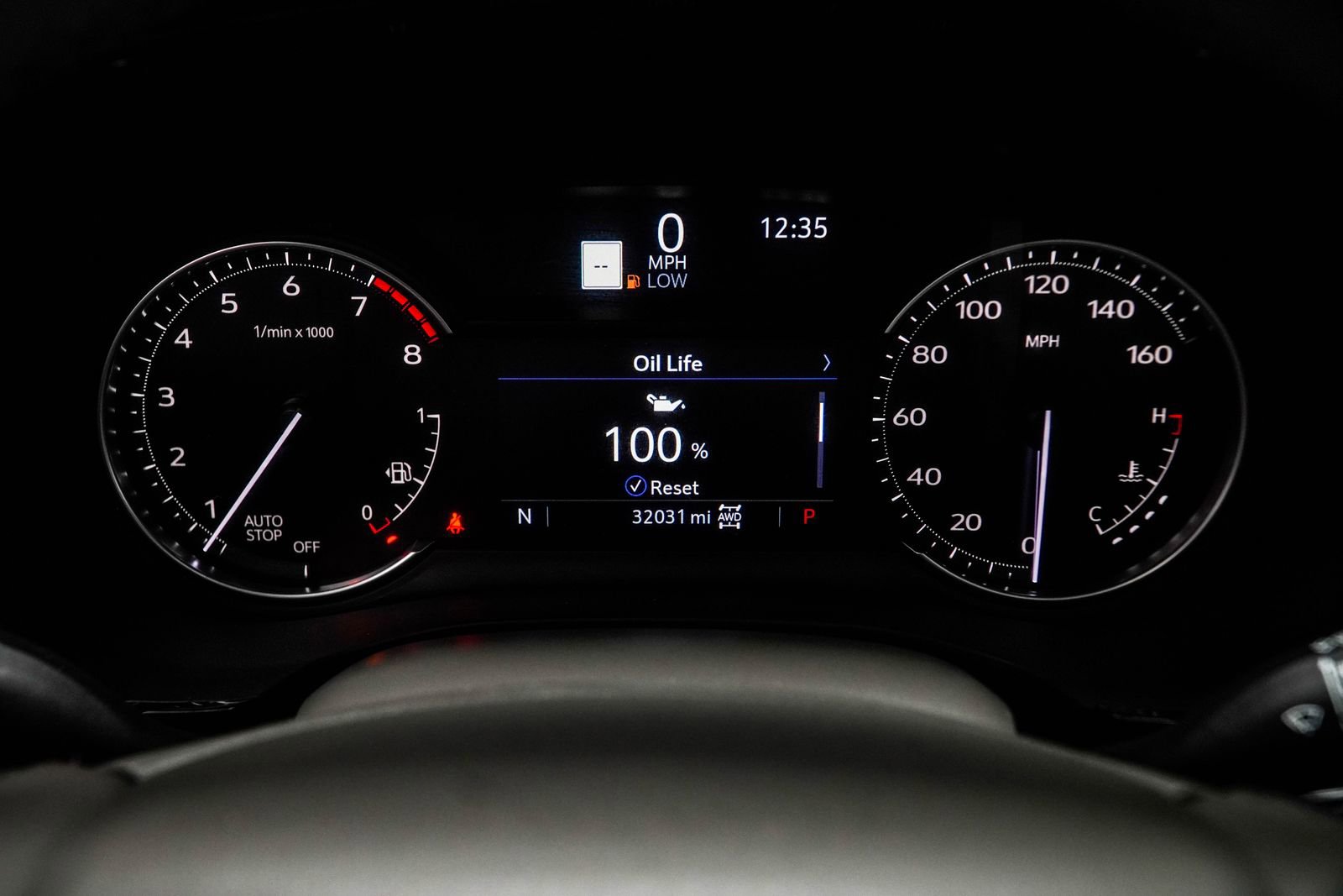 Used 2024 Cadillac XT6 Premium Luxury w/ LPO, Floor Liner Package AWD/4WD image 28