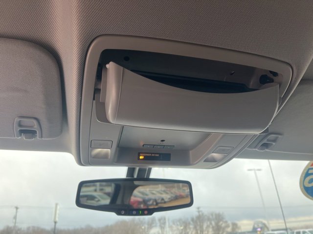 Used 2015 GMC Sierra 1500 SLE w/ SLE Value Package image 36