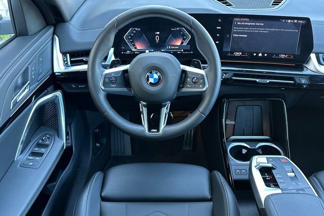 Used 2025 BMW X2 xDrive28i w/ M Sport Package AWD/4WD image 16
