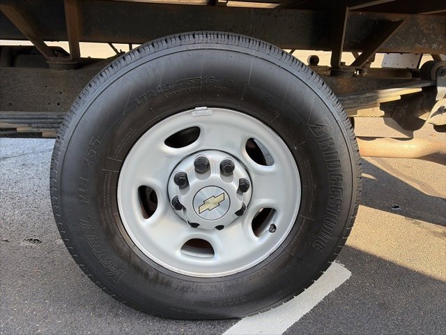 Used 2020 Chevrolet Express 3500 image 11
