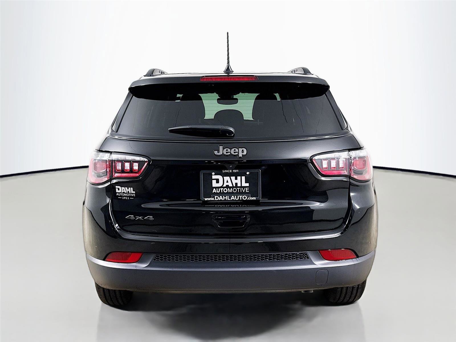 New 2026 Jeep Compass Latitude image 6