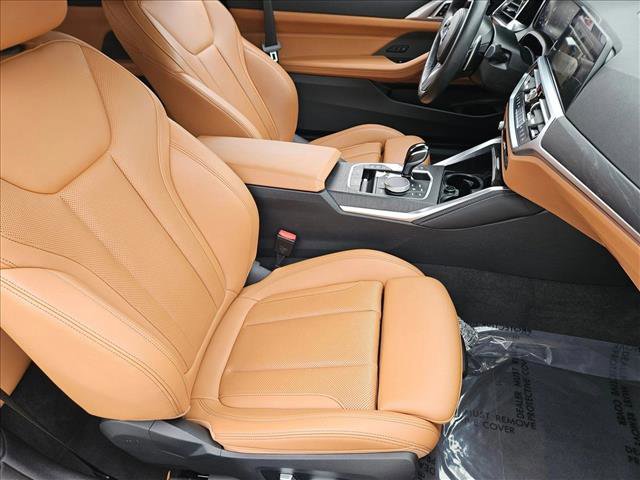 Used 2023 BMW M440i Convertible w/ Premium Package image 19