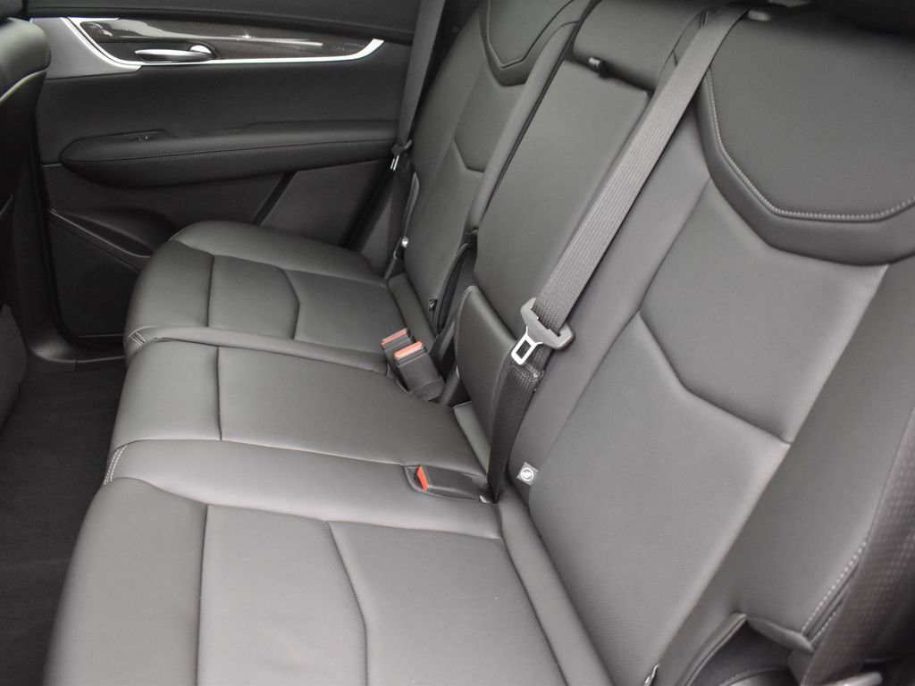 Used 2022 Cadillac XT5 Sportv w/ LPO, ONYX Package image 29
