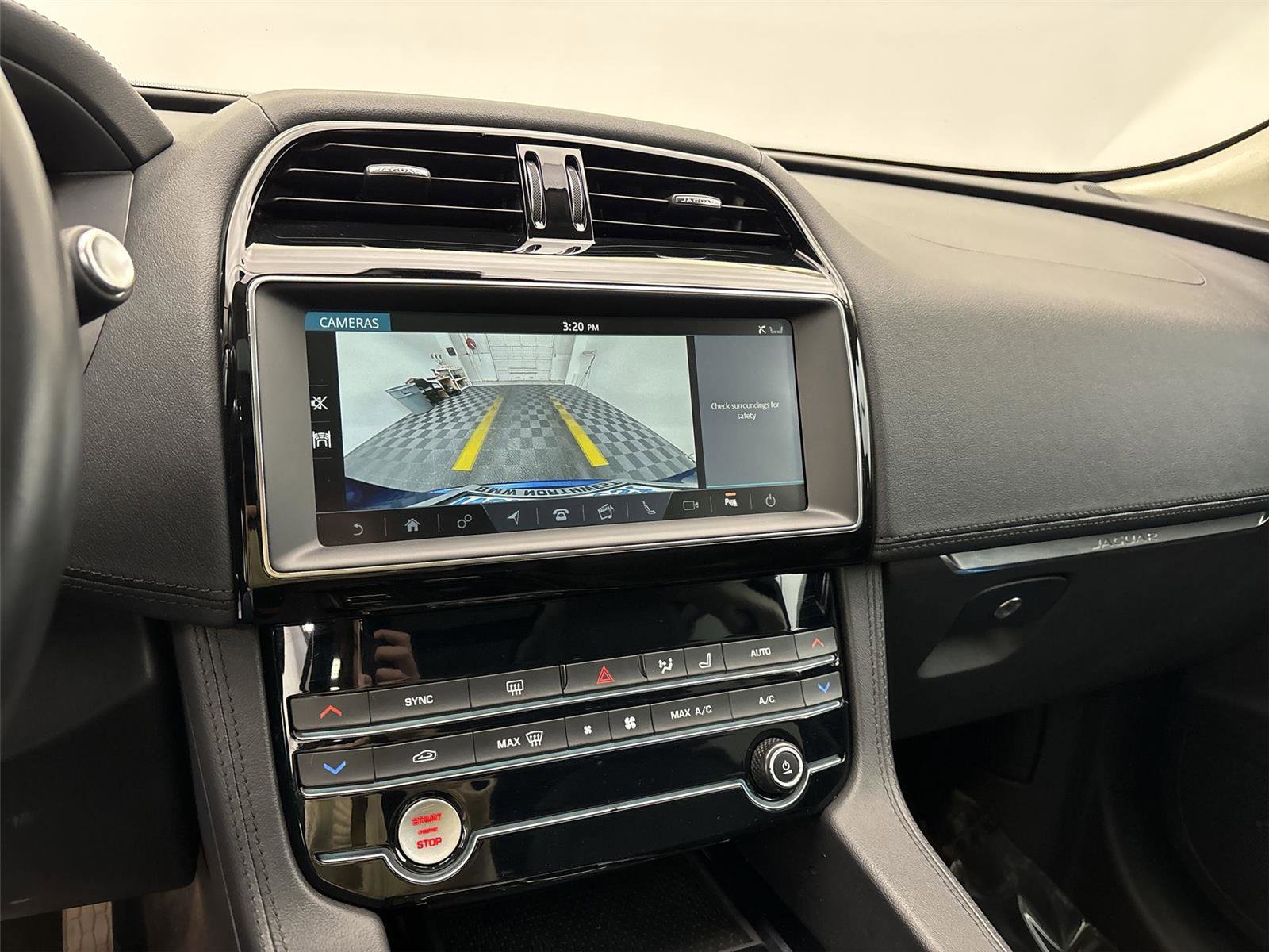 Used 2020 Jaguar F-PACE Prestige image 30